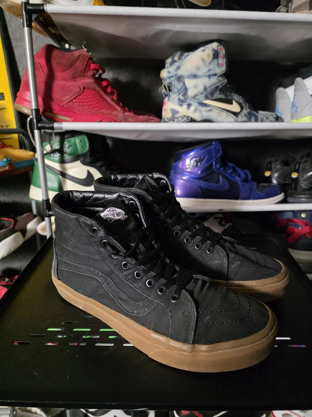 🔥 Vans Men Size 9.5 Black High-Top Slip-On Sneakers with Gum Sole